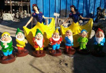 小矮人雕塑廠家，小區廣場卡通雕塑，玻璃鋼彩繪工藝制作