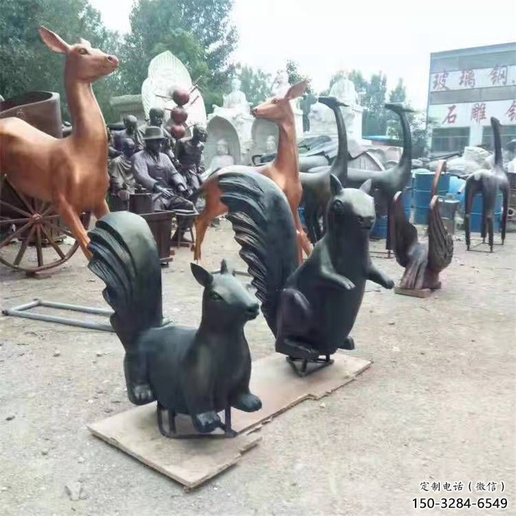 銅松鼠雕塑廠家，動物景觀擺件，仿古元素設(shè)計 (9)