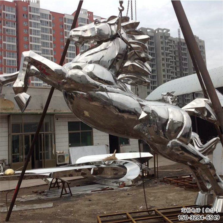 不銹鋼奔馬雕塑廠家，城市動物擺件，仿真小品