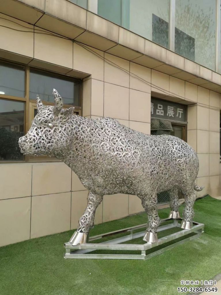 酒店小牛雕塑，家禽主題，鏤空工藝