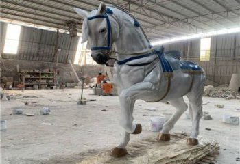 操場戰馬雕塑，公園題材，動物主題