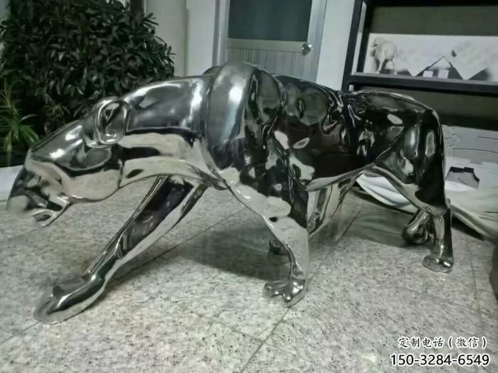 園林獵豹雕塑，噴漆運(yùn)動雕塑，彩繪形式