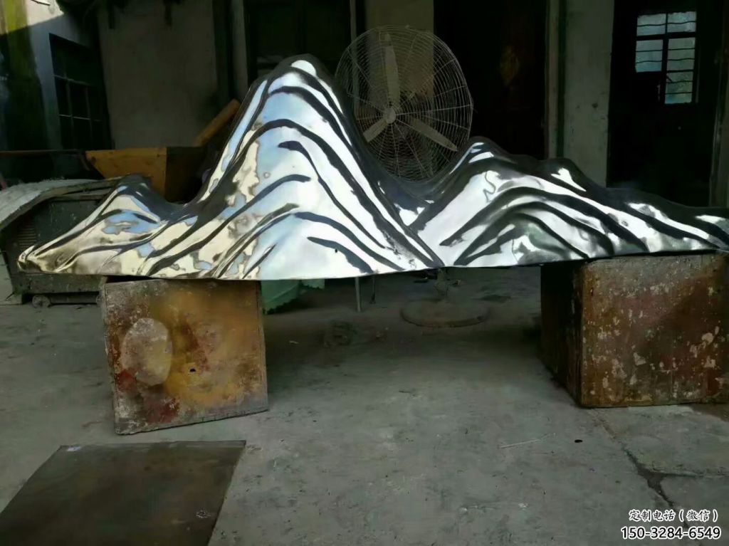 小區(qū)假山雕塑，拉絲景觀雕塑，抽象效果