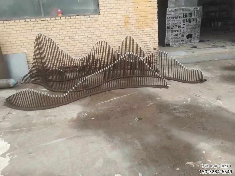 園林假山雕塑，噴漆景觀雕塑，網格形式