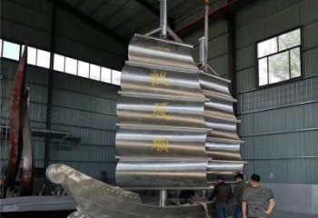 景區(qū)帆船雕塑，鍍金歐式雕塑，鐵藝材質(zhì)
