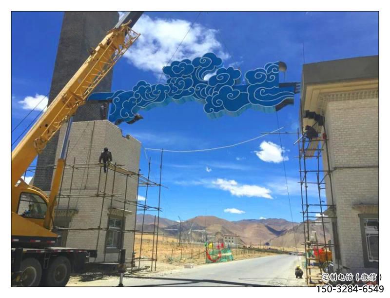 廣場云朵雕塑，抽象水景雕塑，抽象效果