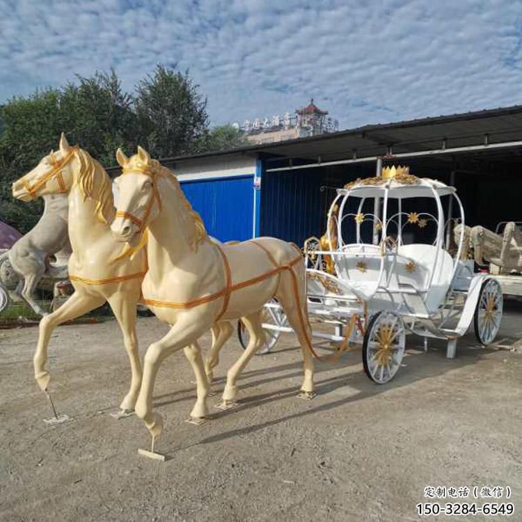 城市馬車雕塑 風景區彩繪雕塑 抽象擺件