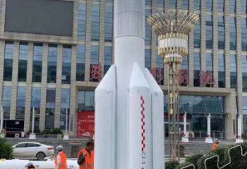 商業(yè)街火箭雕塑 烤漆擺件 彩繪雕塑