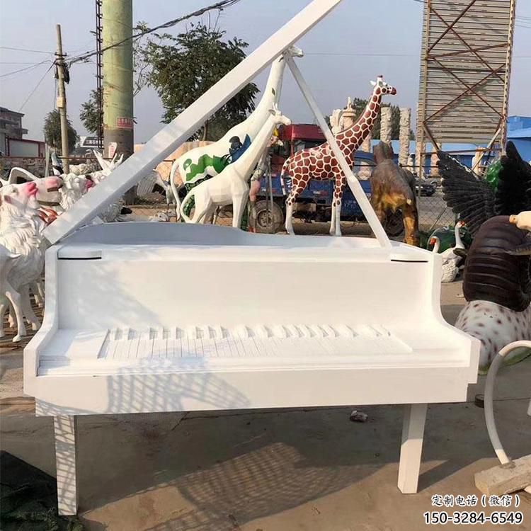 鋼琴雕塑 景觀校園小品 商業街雕塑
