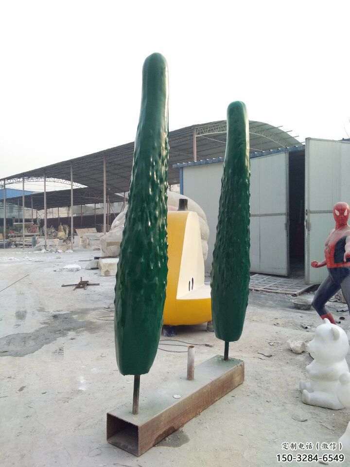 創(chuàng)意黃瓜雕塑 步行街店門口雕塑 蔬菜小品