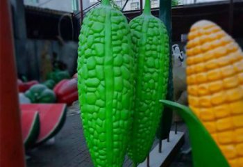 酒店黃瓜雕塑 庭院仿真雕塑 彩繪小品