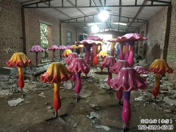 彩繪蘑菇雕塑 仿真雕塑 步行街?jǐn)[件
