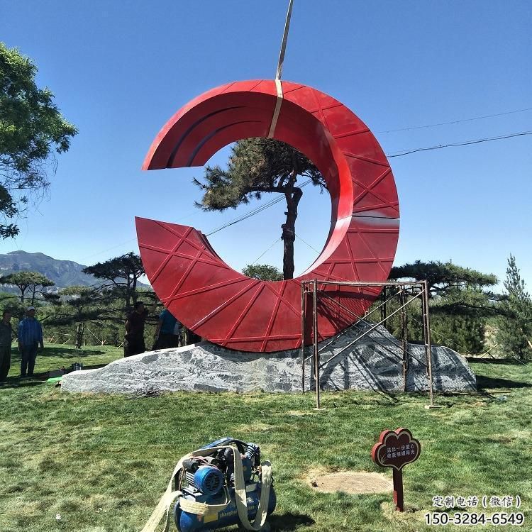 草地精神堡壘雕塑 現(xiàn)代校園標(biāo)識雕塑 大型標(biāo)牌雕塑