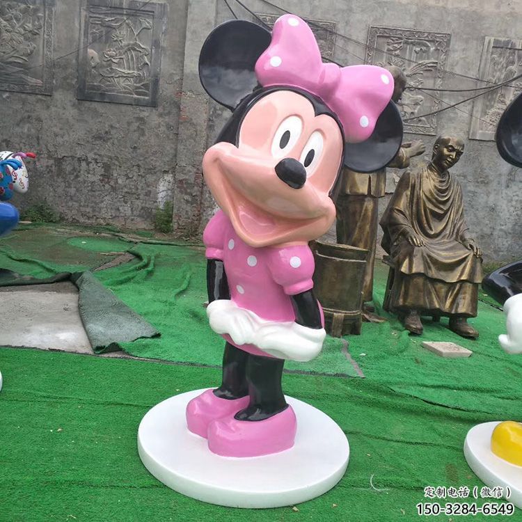 噴漆唐老鴨雕塑 中式村口卡通雕塑 草地動漫雕塑