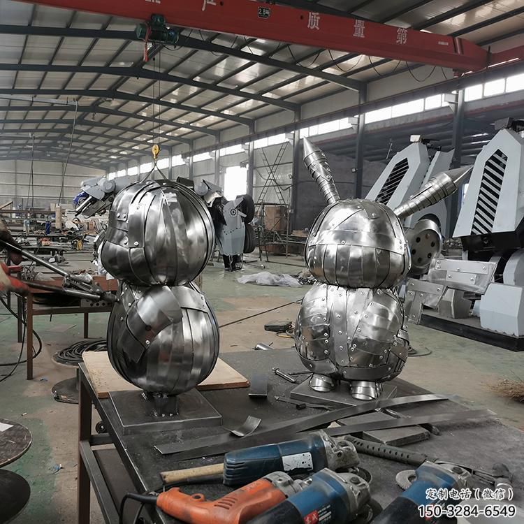 機(jī)器人雕塑廠 抽象藝術(shù)動(dòng)漫雕塑 烤漆卡通雕塑