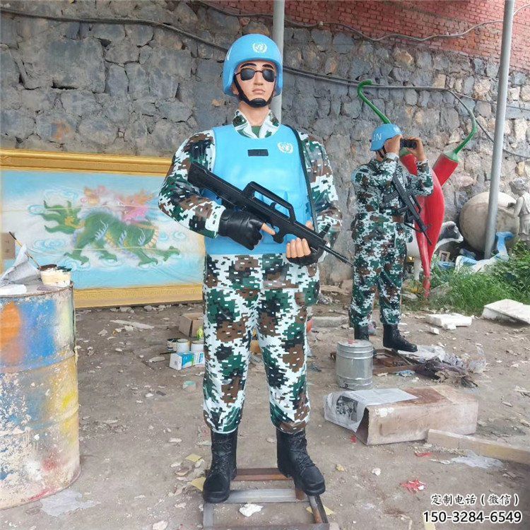 交警雕塑 景觀美陳軍人雕塑 噴漆士兵雕塑