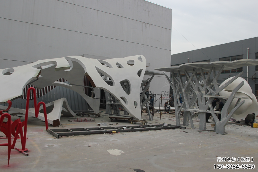 美陳數(shù)字雕塑 異形噴水文字雕塑 酒店雕塑