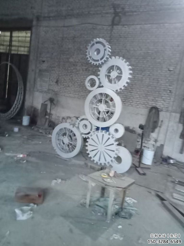 中式齒輪雕塑 啞光工業(yè)雕塑 游樂場機(jī)械雕塑