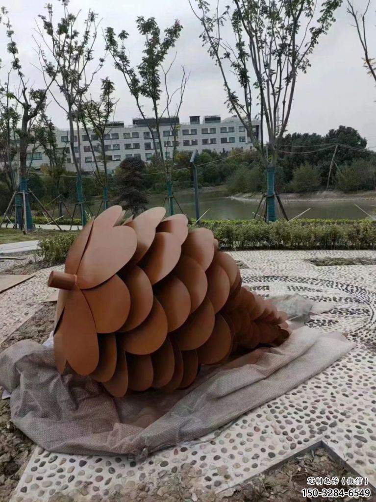 松塔雕塑 歐式步行街松果造型 大型雕塑