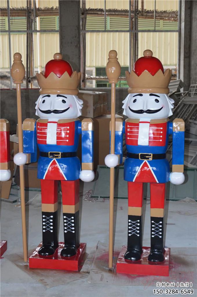 中式撲克雕塑 啞光撲克牌雕塑 游樂場雕塑