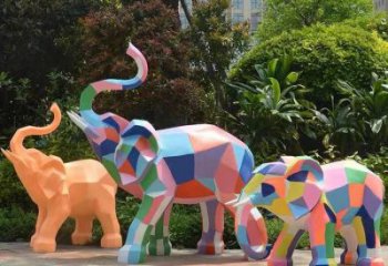 彩繪大象雕塑選用，小區(qū)擺件，大型幾何大象雕塑公司