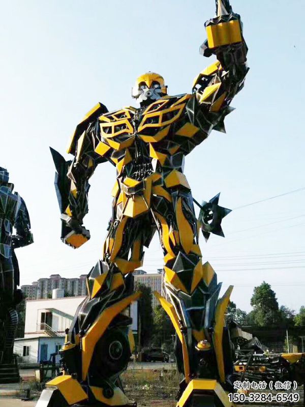 鐵藝機甲大黃蜂雕塑