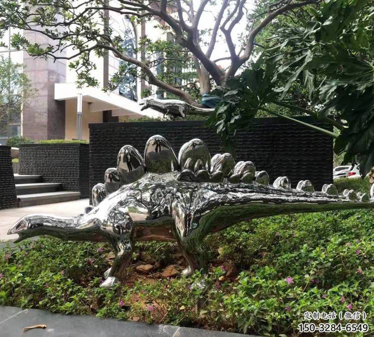 景觀恐龍雕塑廠家，拋光工藝，鏡面恐龍雕塑承接