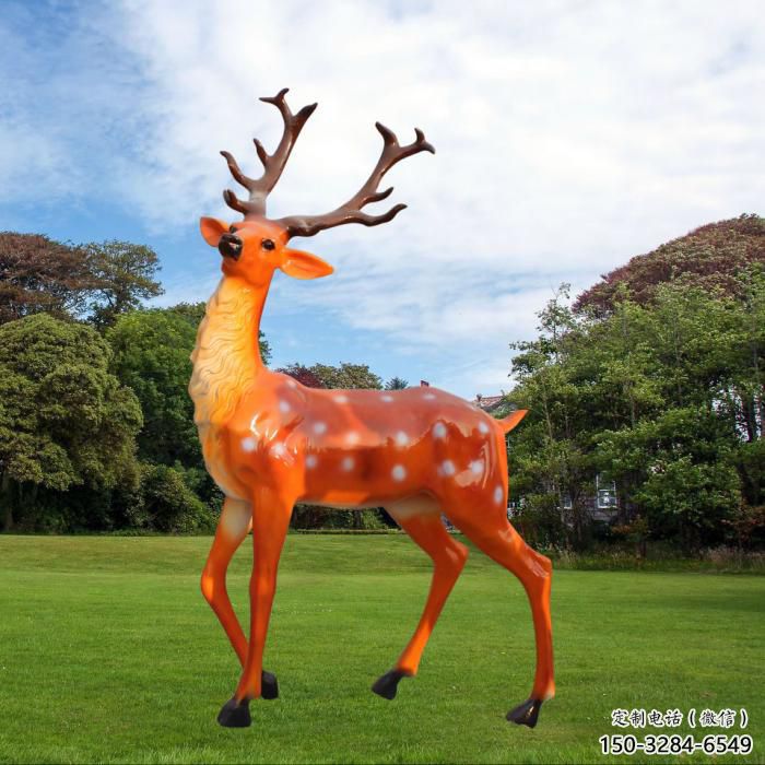 庭院小鹿雕塑