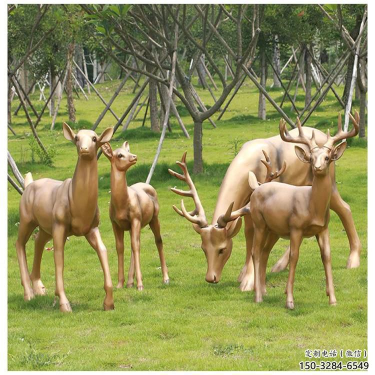銅小鹿雕塑訂做，景區(qū)案例，藝術(shù)小鹿銅雕塑定制