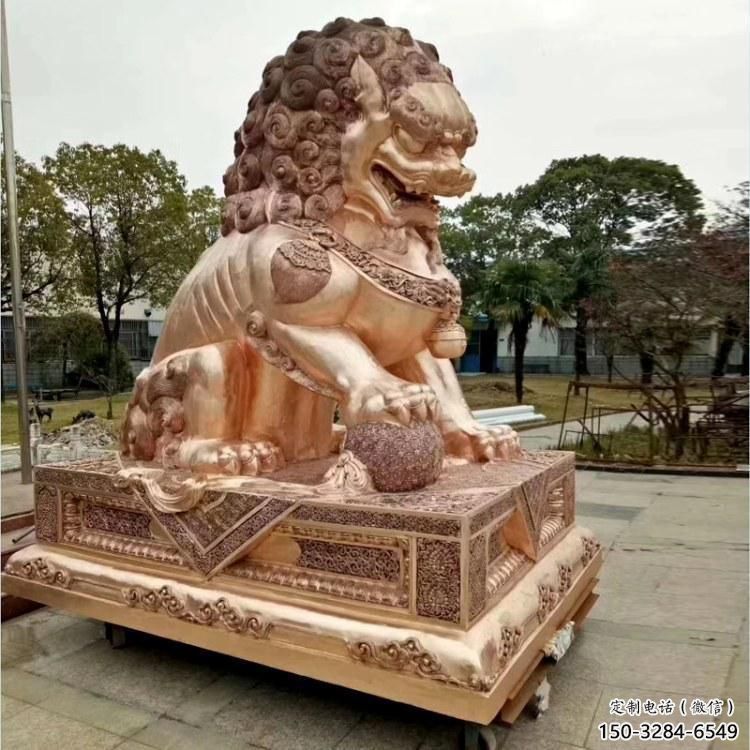 金屬獅子雕塑制作，黃銅鑄造，公共蹲獅雕塑優(yōu)選