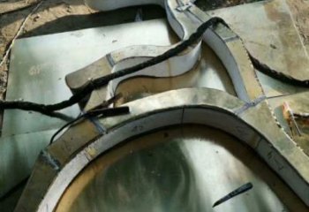 門口小鹿雕塑供應，多彩藝術，別墅抽象銅鹿雕塑供求