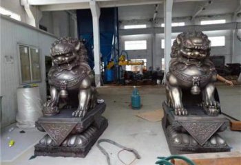 景觀獅子雕塑標(biāo)準，鑄銅制作，景觀蹲獅雕塑優(yōu)價