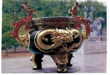 彩繪盤龍三足爐雕塑
