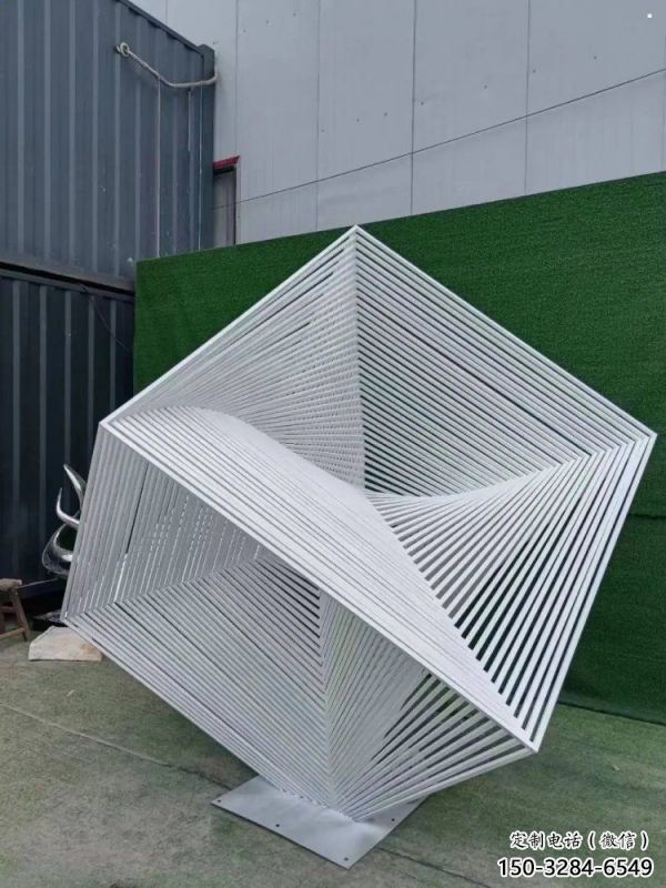 立方體雕塑服務商，街道標識，鏤空立方體雕塑定制