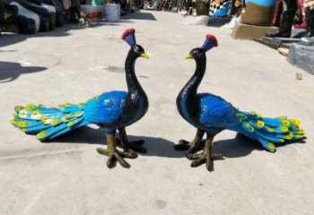 彩繪孔雀雕塑承接，景區(qū)案例，仿真孔雀雕塑制作