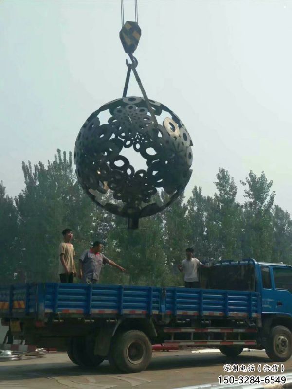 球體雕塑廠家優(yōu)選，陸地擺件，不銹鋼球體雕塑供應