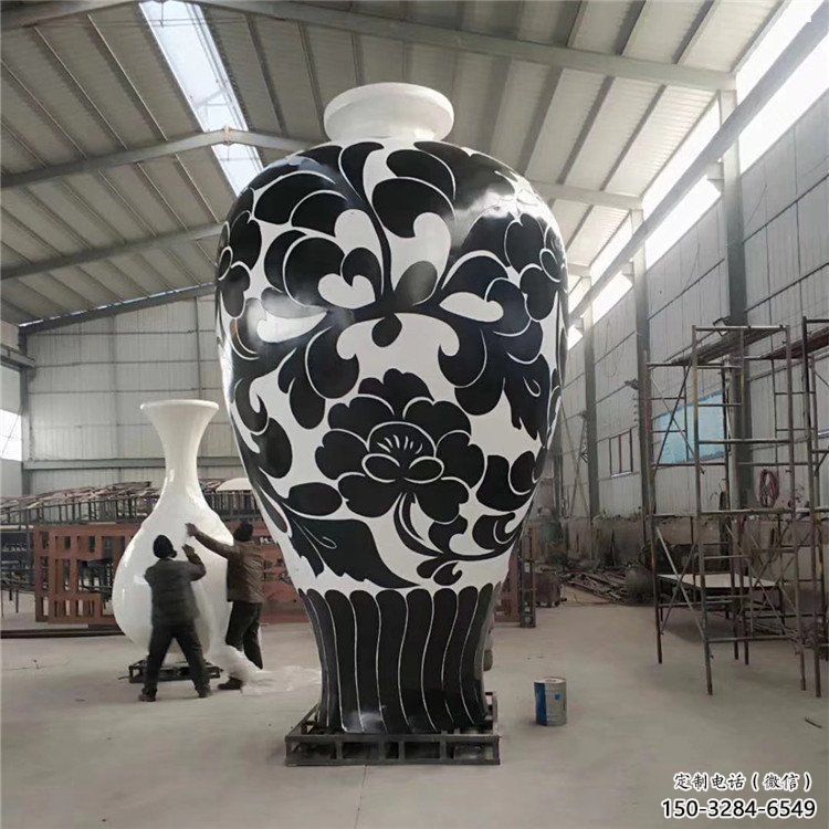 村口花瓶雕塑