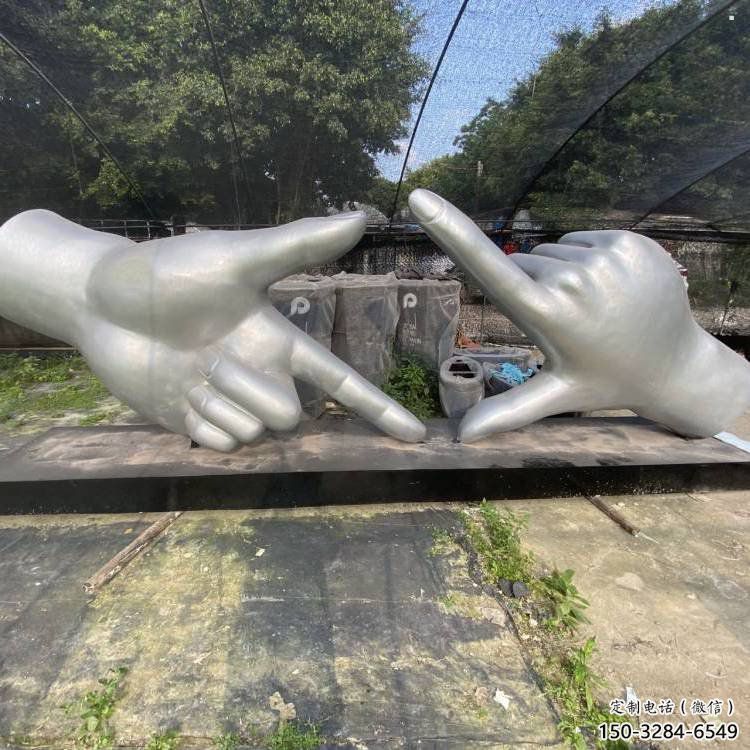 剪刀手雕塑定價(jià)，拉絲工藝，不銹鋼剪刀手雕塑制作廠家