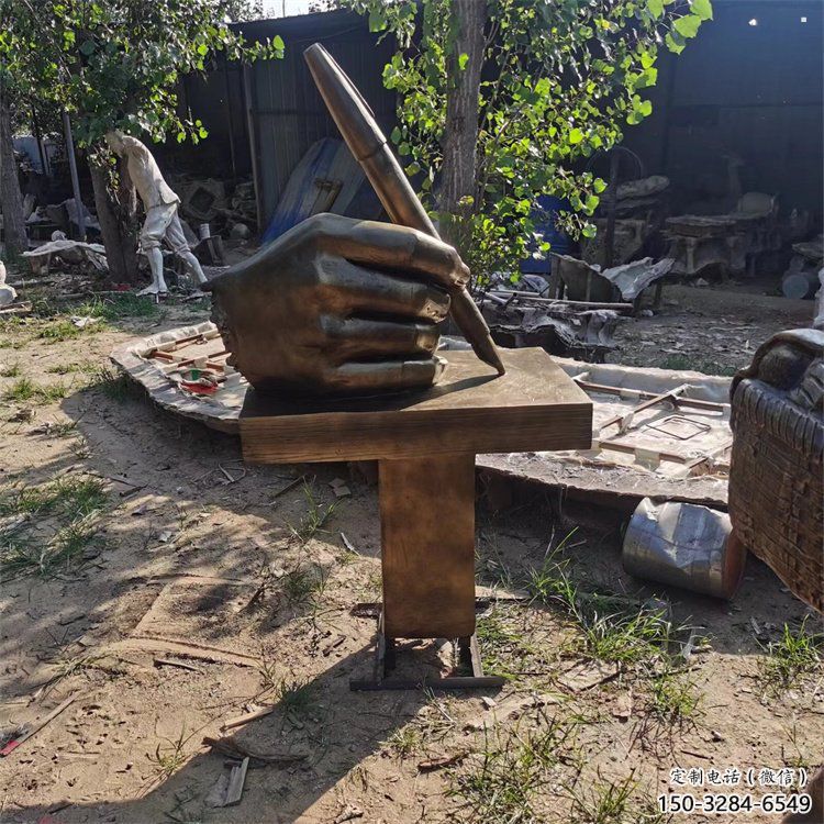 手握鋼筆雕塑供需，多彩藝術，仿銅手握鋼筆雕塑制造商