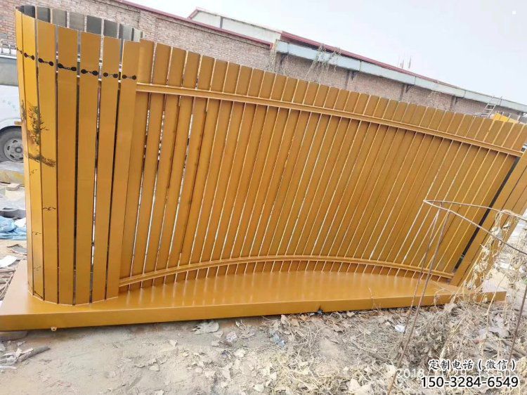 異形竹簡(jiǎn)雕塑