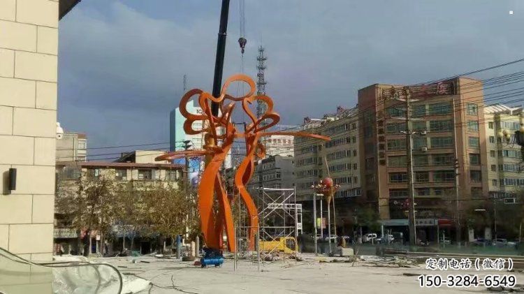 金屬鏤空樹雕塑制造商，鋼管組合，烤漆樹雕塑優(yōu)選