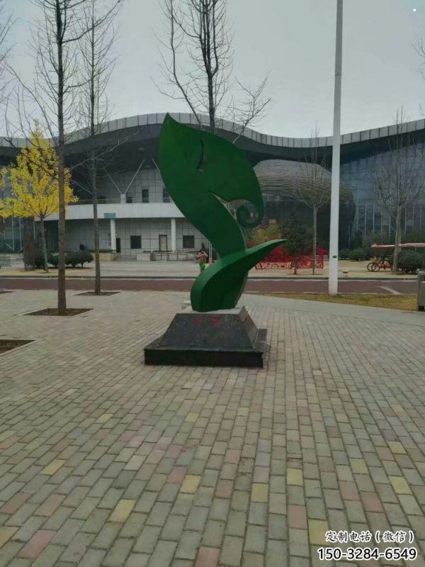 仿真樹葉雕塑預(yù)定，露天雕塑，彩繪仿真樹葉雕塑制作