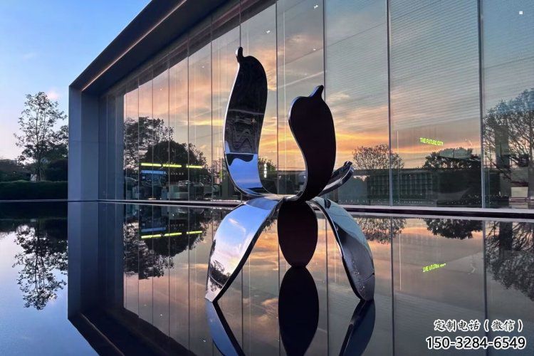 四葉草雕塑展品，景觀雕塑，不銹鋼四葉草雕塑供應(yīng)