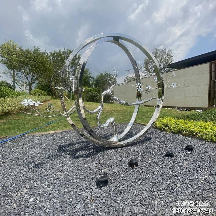 圓環(huán)樹雕塑廠家，標(biāo)識雕塑，不銹鋼圓環(huán)樹雕塑定制