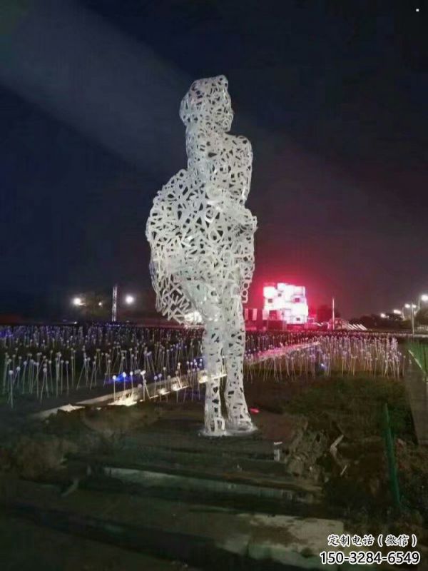 鏤空人物雕塑預定，城區小品，現代鐵藝人物雕塑制造商