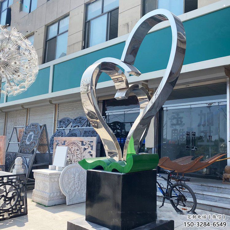 空間心形雕塑精品，白鋼構(gòu)件，別墅鏡面心形雕塑廠家