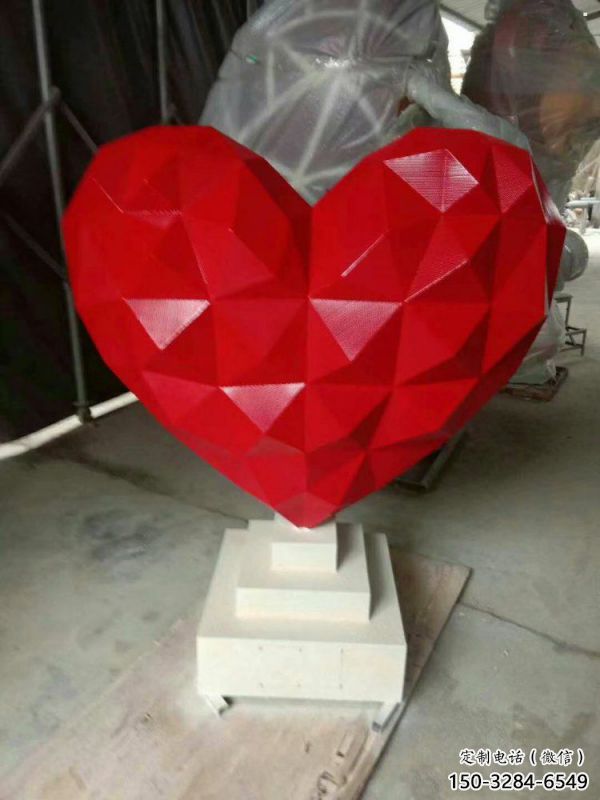 棱面心形球雕塑廠家，切面烤漆工藝，戶外景觀擺件