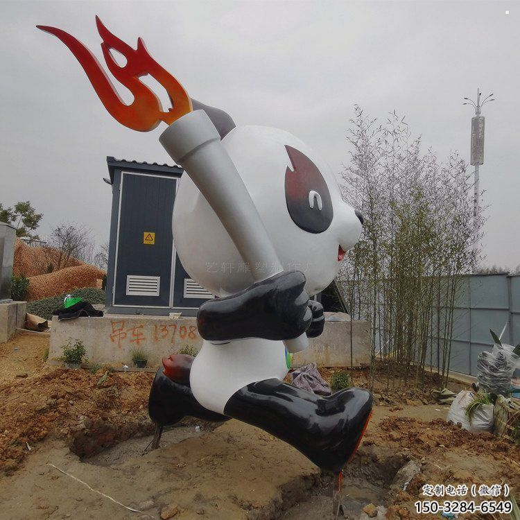 熊貓擺件制造，廣場擺件，景觀卡通熊貓雕塑選定
