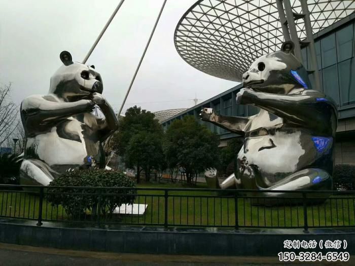 熊貓雕塑承接，城市裝飾，大型不銹鋼熊貓雕塑生產商