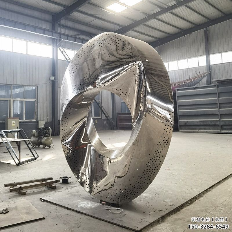 鈦金圓圈雕塑制造，廣場雕塑，制造不銹鋼圓圈雕塑批發(fā)